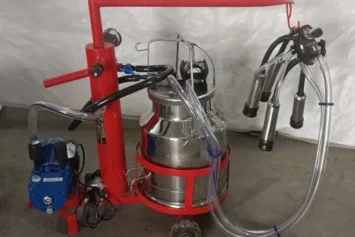 Cow Milking Machine
